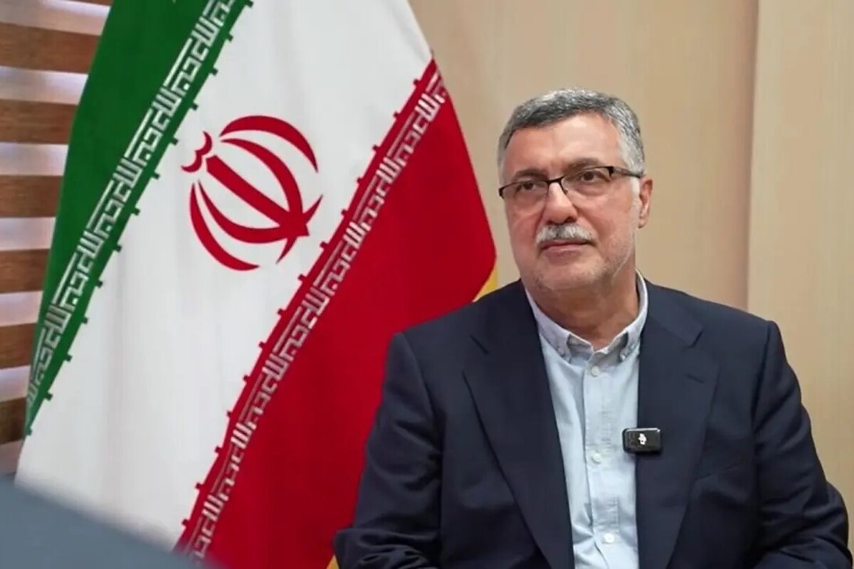در پی قتل دکتر مسعود داوودی، متخصص قلب و عروق دانشگاه علوم پزشکی یاسوج، مرکز روابط عمومی و اطلاع رسانی وزارت بهداشت ضمن تسلیت به خانواده این پزشک متخصص، اعلام کرد که با دستور وزیر بهداشت و همکاری دستگاه قضایی، شناسایی عامل قتل این پزشک متخصص در دستور کار قرار گرفته است.
