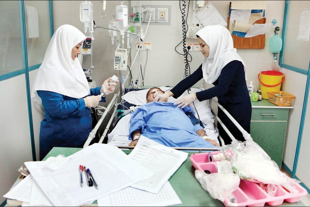 رئیس کل سازمان نظام پرستاری از سالمند شدن جمعیت پرستاری کشور طی ۲۰ سال آینده خبر داد.