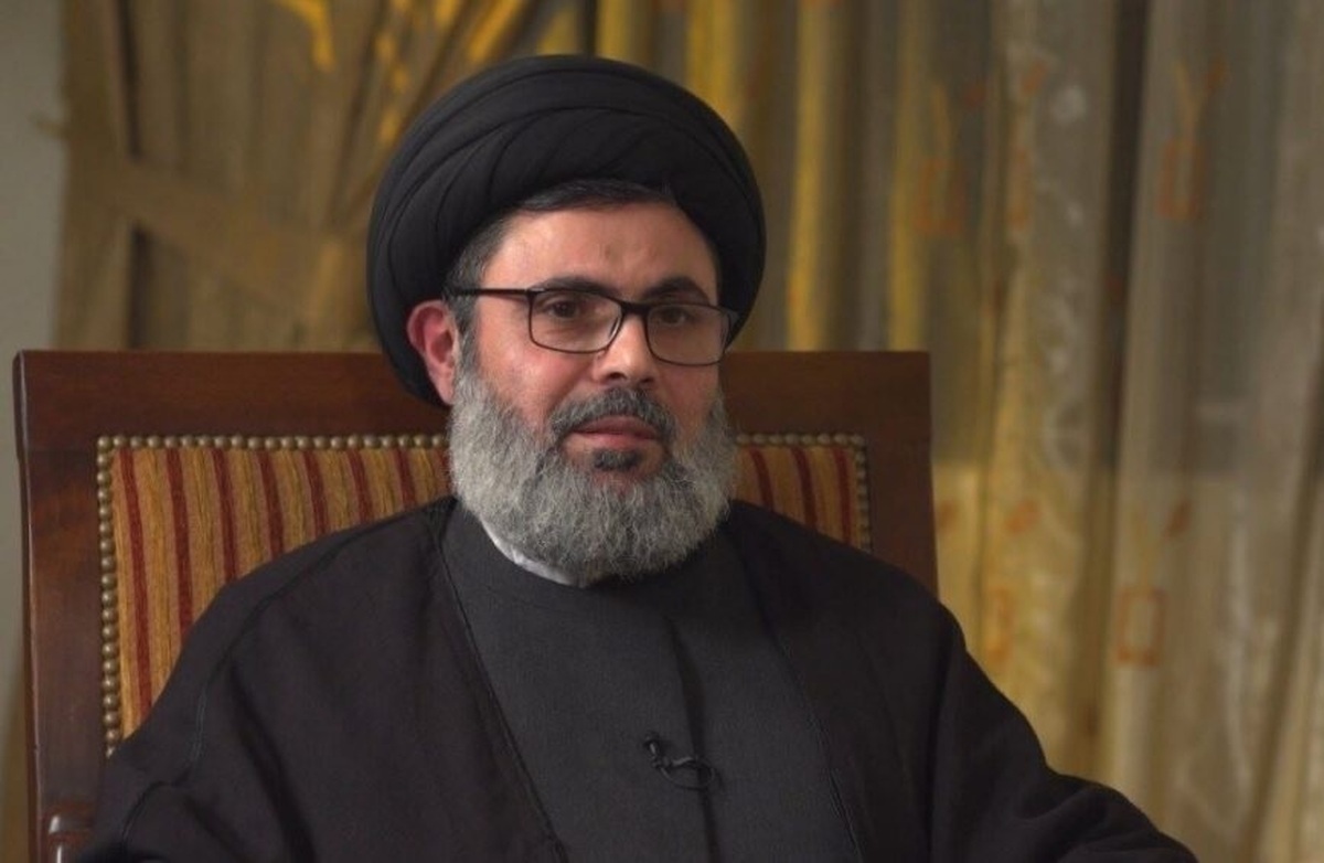 شهید مجاهد سید «هاشم صفی‌الدین» ساعاتی پیش از شهادت مبارکشان، دست‌خطی نوشته و با مولای خود حضرت صاحب‌الامر(عج) اینگونه مناجات کردند.