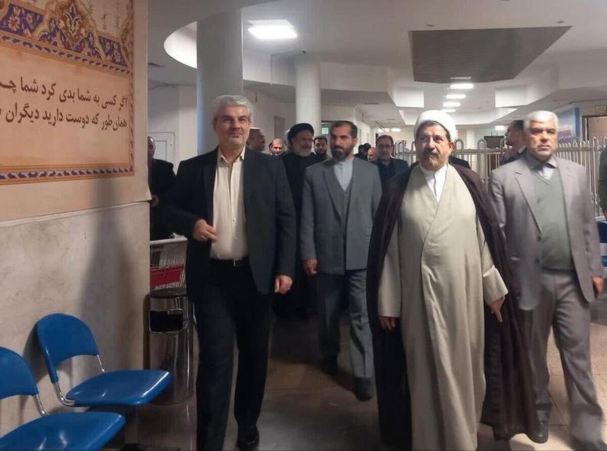 رئیس کل دادگستری خراسان رضوی در رأس هیئتی از مقامات قضایی، از مجتمع قضایی شهید کامیاب مشهد مقدس بازدید کرد.