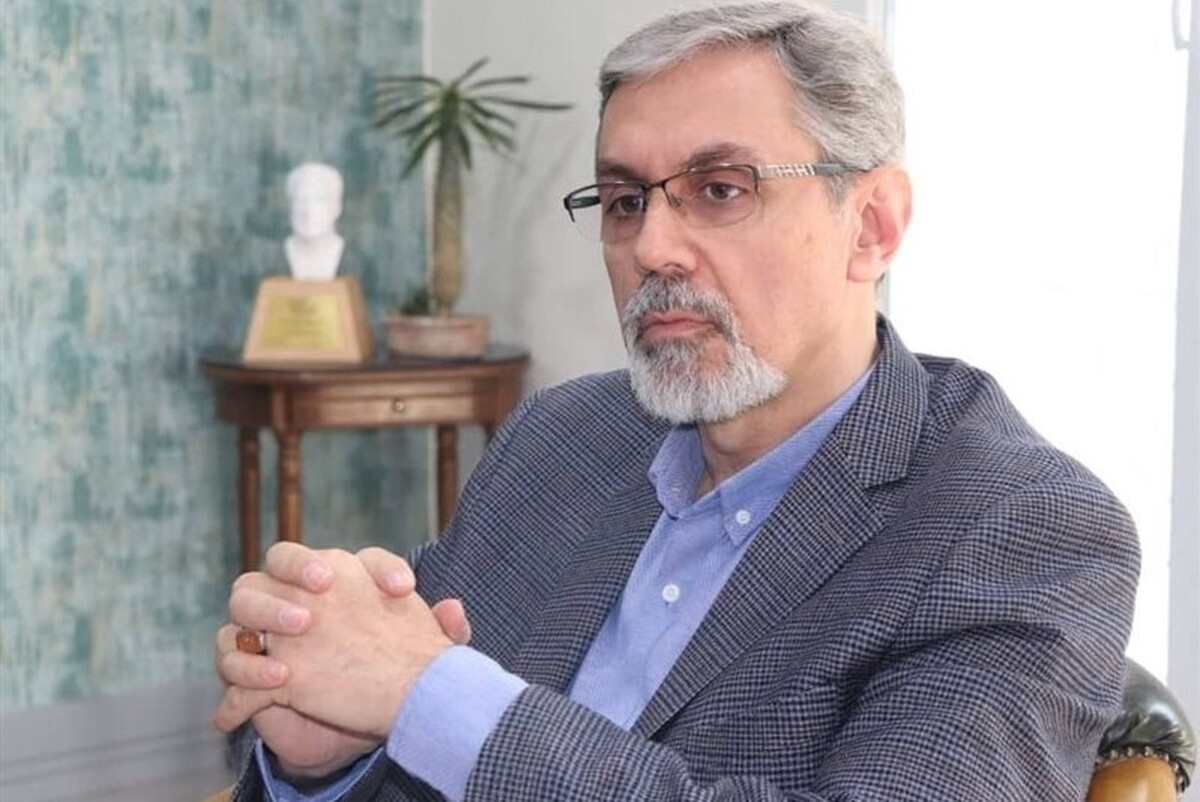 مشاور عالی و جانشین وزیر بهداشت ضمن ابراز تاسف از حادثه تلخ قتل متخصص قلب در یاسوج گفت: وزارت بهداشت و سازمان نظام پزشکی از تصمیم خانواده مرحوم داوودی درباره چگونگی برخورد با فرد خاطی حمایت می‌کنند.