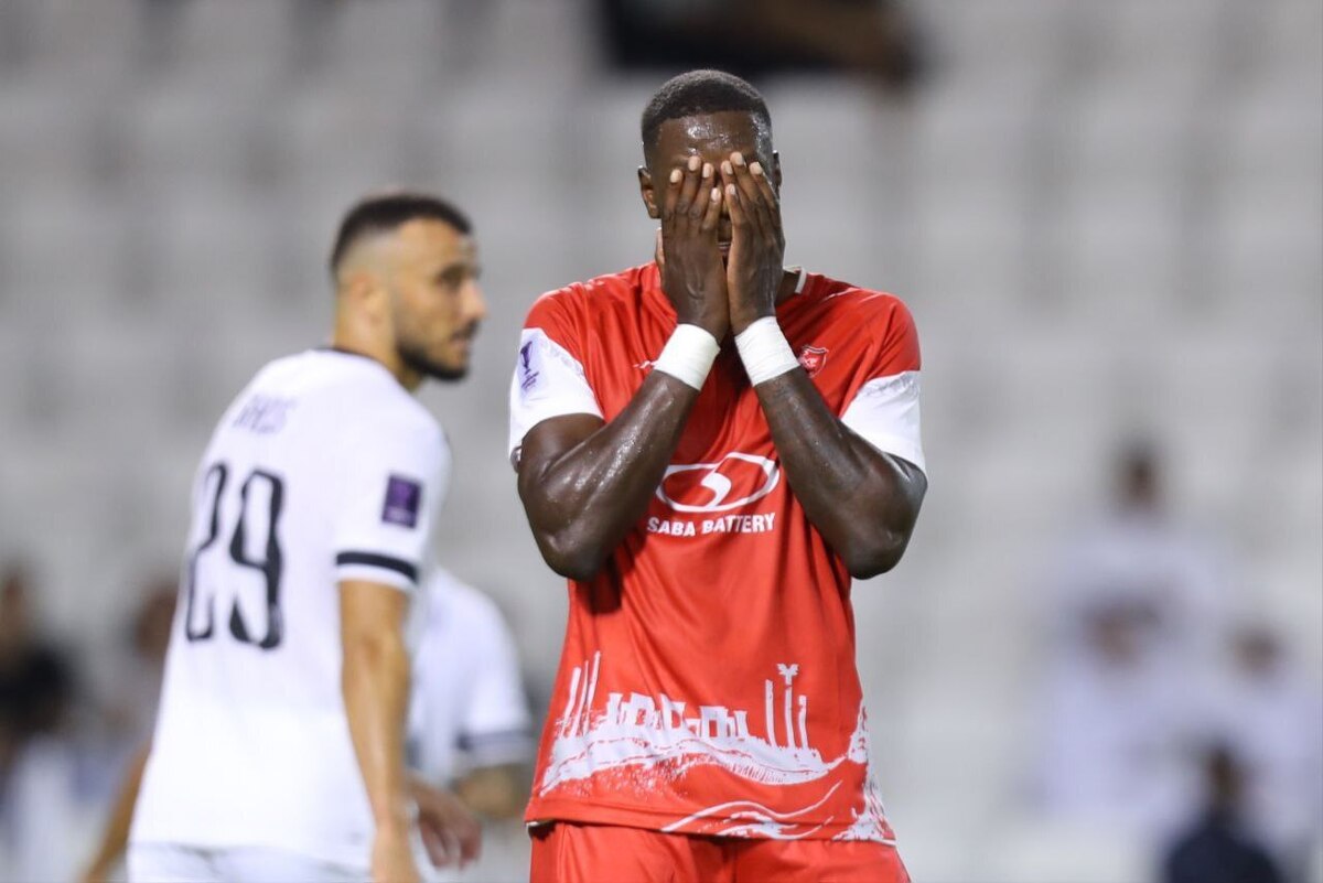 سرمربی پرسپولیس تا نیم فصل منتظر اوج گیری مهاجم آنگولایی می‌ماند.