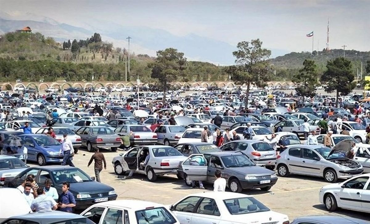 قیمت محصولات ایران‌خودرو به طور متوسط ۳۳ درصد و محصولات سایپا ۲۳ درصد اصلاح شد.