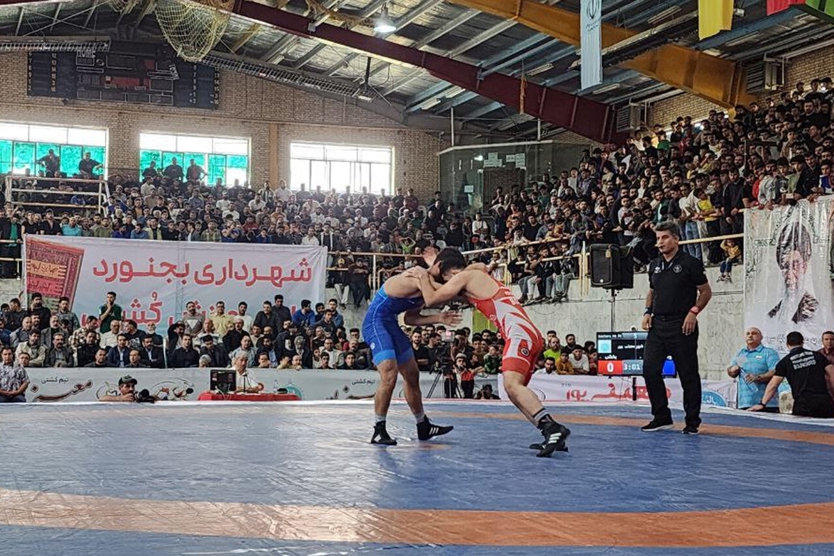 مصاف تیم‌های بانک شهر و صنایع غذایی معینی پور در هفته سوم دور برگشت لیگ برتر کشتی آزاد، روز جمعه هفته جاری در ساری برگزار خواهد شد.