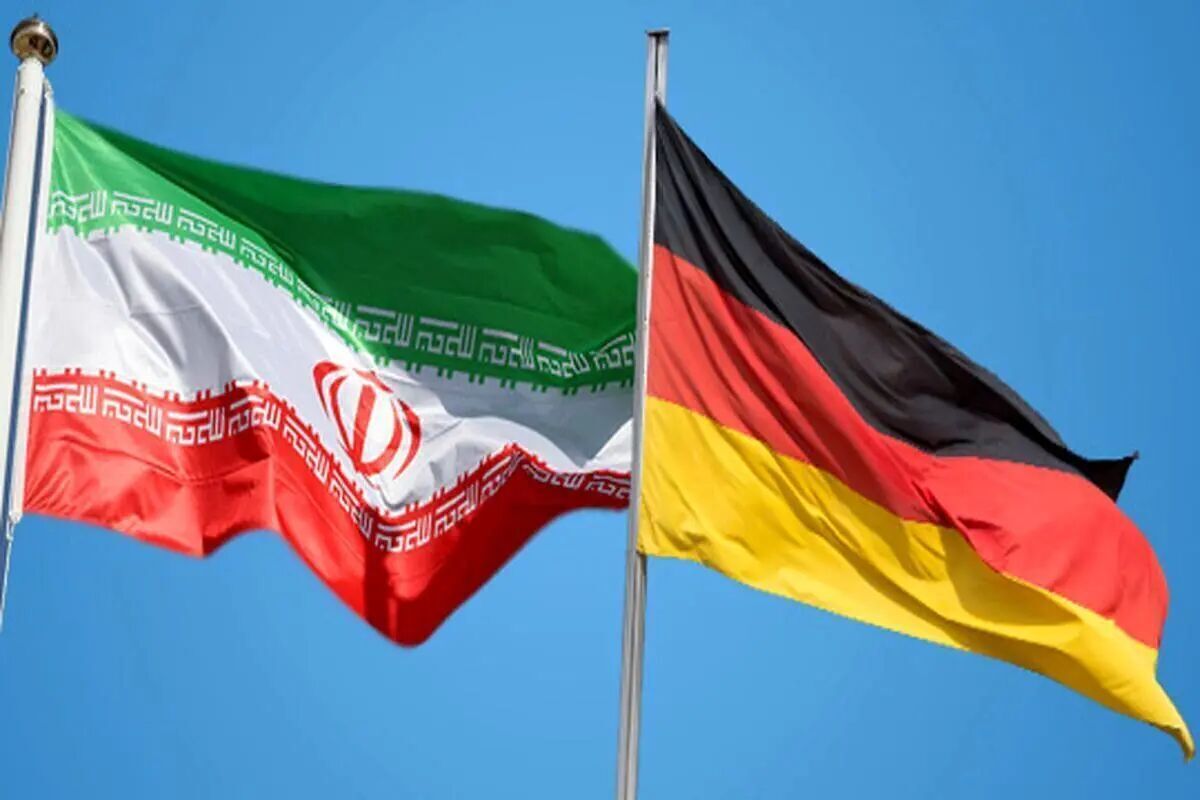 جمعی از ایرانیان مقیم آلمان با راه‌اندازی یک طومار الکترونیک، به تصمیم غیرانسانی برلین درباره تعطیلی سرکنسولگری‌های ایران در این کشور اعتراض کردند.