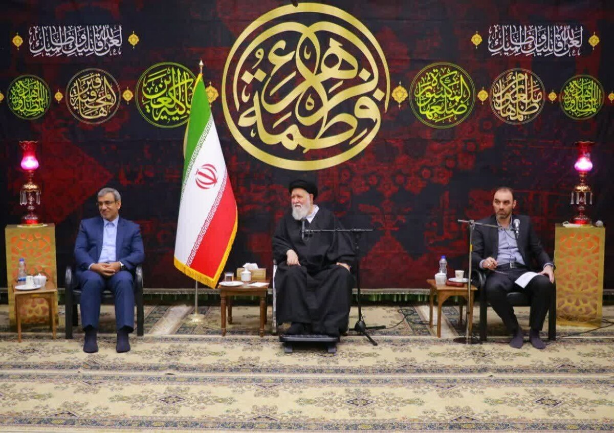 نماینده ولی‌فقیه در خراسان رضوی با تأکید بر پیگیری مسئله حجاب با حفظ انتظامات کشور گفت: تشکل‌های عفاف و حجاب برنامه‌ها و حرکت‌های مختلفی دارند که هماهنگی آنان در جبهه انقلاب با ستاد امربه‌معروف و نهی از منکر استان ضروری است.