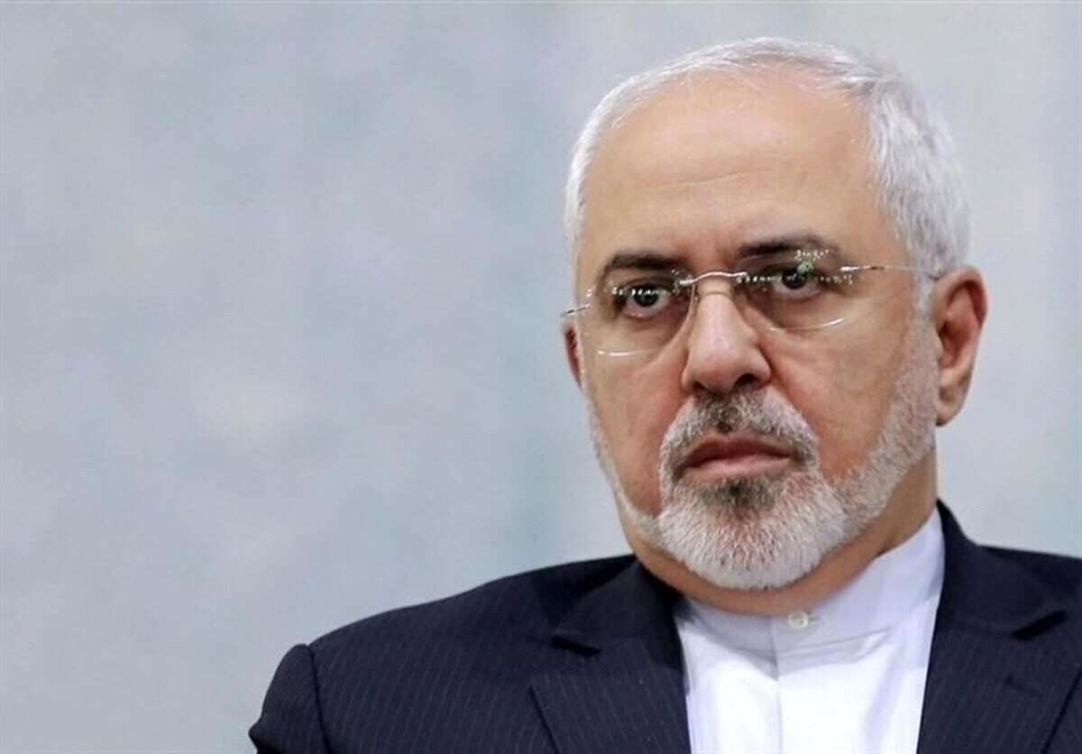 معاون راهبردی رئیس‌جمهور گفت: ایران در دوران پس از انقلاب اسلامی و به ویژه در دوره زعامت مقام معظم رهبری توانست تبدیل به یک قدرت مطمئن شود و از تمامیت ارضی خود حفاظت کند و بر چالش امنیتی دویست‌ساله خود فائق آید.