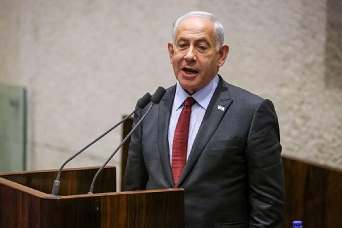 نتانیاهو پس از انتخاب دونالد ترامپ احساسات خود را نسبت به جو بایدن، رئیس‌جمهور آمریکا پنهان نکرد و علناً گفت که مشاوره رئیس‌جمهور کنونی ایالات متحده و تهدید‌های او مبنی بر توقف کمک‌ها را نادیده گرفته است
