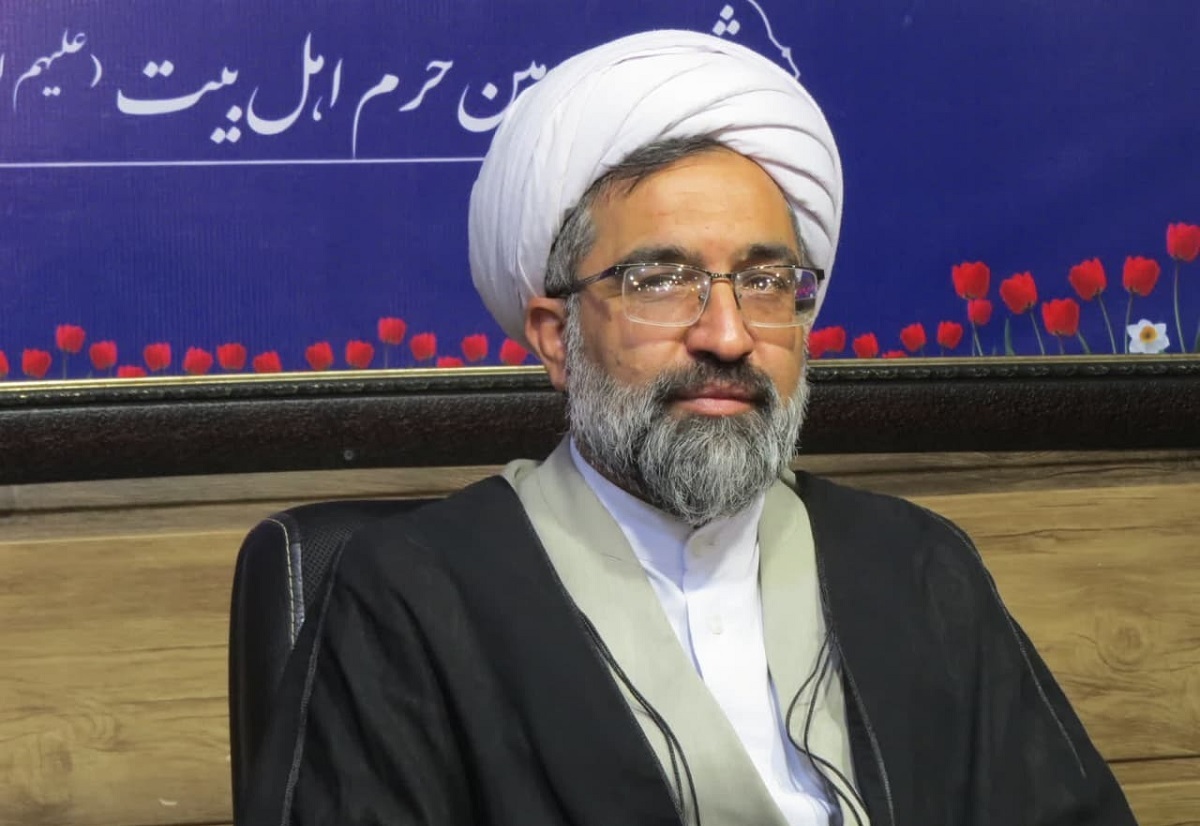 ظهر امروز (چهارم آبان‌ماه) و بعد از برگزاری نماز جمعه در شهرستان کازرون، حجت‌الاسلام محمد صباحی، امام جمعه این شهرستان، با سلاح گرم مورد سوء قصد قرار گرفت.