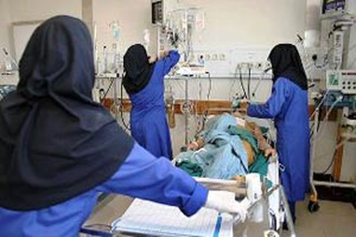 معاون پرستاری وزارت بهداشت از تعیین تکلیف وضعیت پرداخت اضافه‌کاری پرستاران طی روز‌های آینده خبر داد.