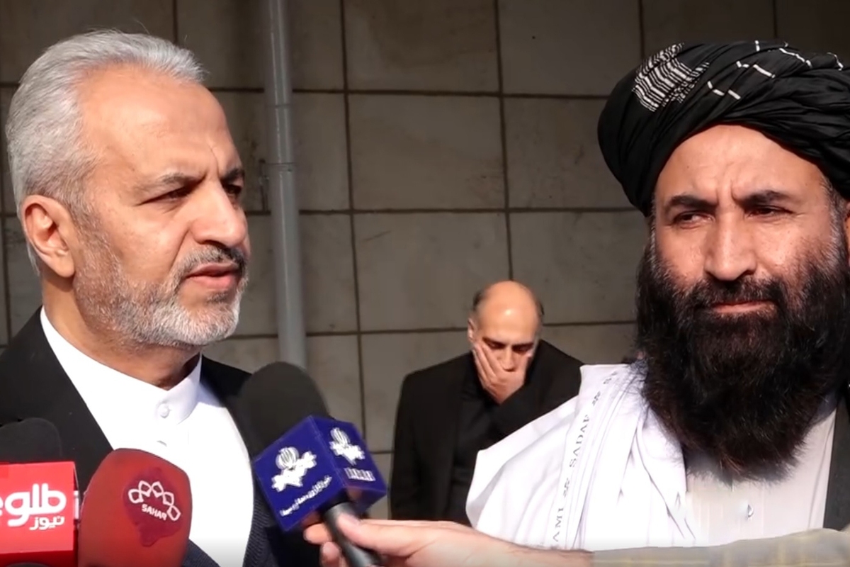 سرپرست جدید سفارت جمهوری اسلامی ایران در کابل با تاکید بر گسترش روابط همسایگی با کشور افغانستان، تاکید کرد: مهاجرینی که به صورت قانونی به ایران می‌آیند روی چشم ما جا دارند.