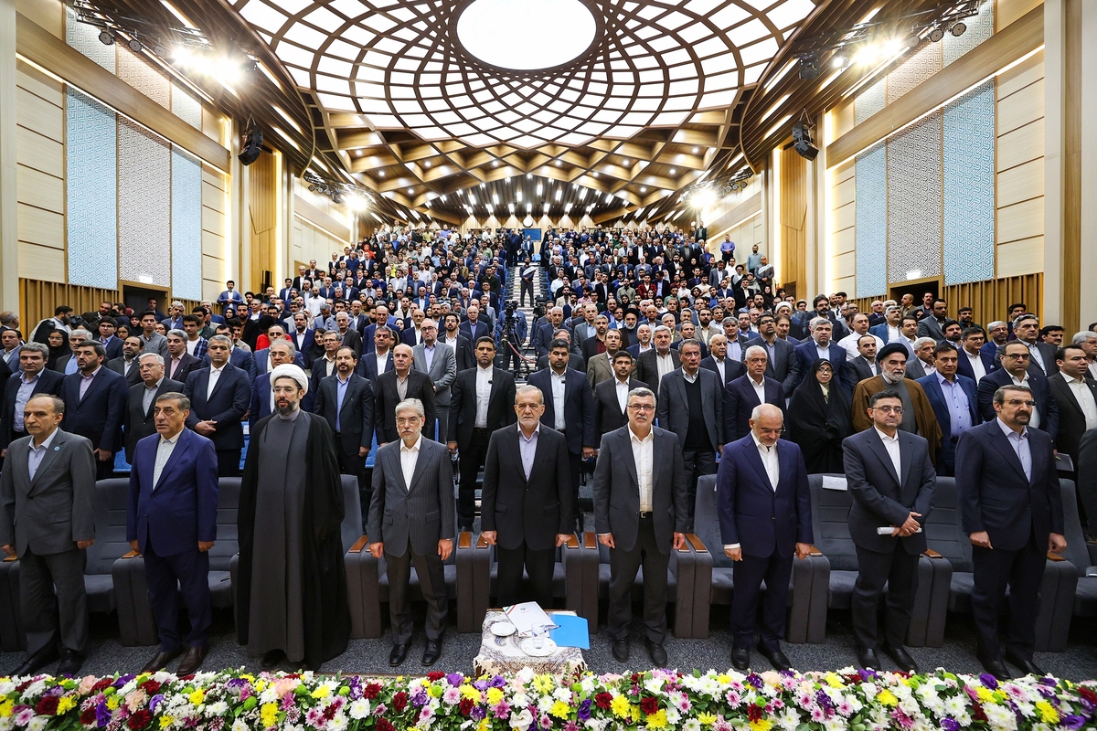 رئیس جمهوری به مناسبت روز دانشجو، شنبه هفته آینده به دانشگاه صنعتی شریف خواهد رفت.