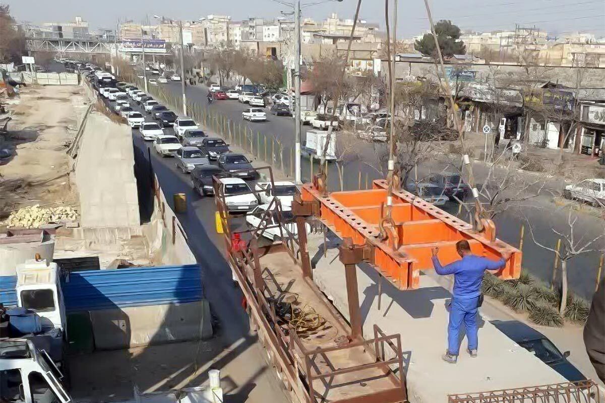 شهردار مشهد مقدس از تداوم عملیات اجرایی پروژه تقاطع غیرهم‌سطح میدان شهید فهمیده مشهد با سرعتی مناسب خبر داد.