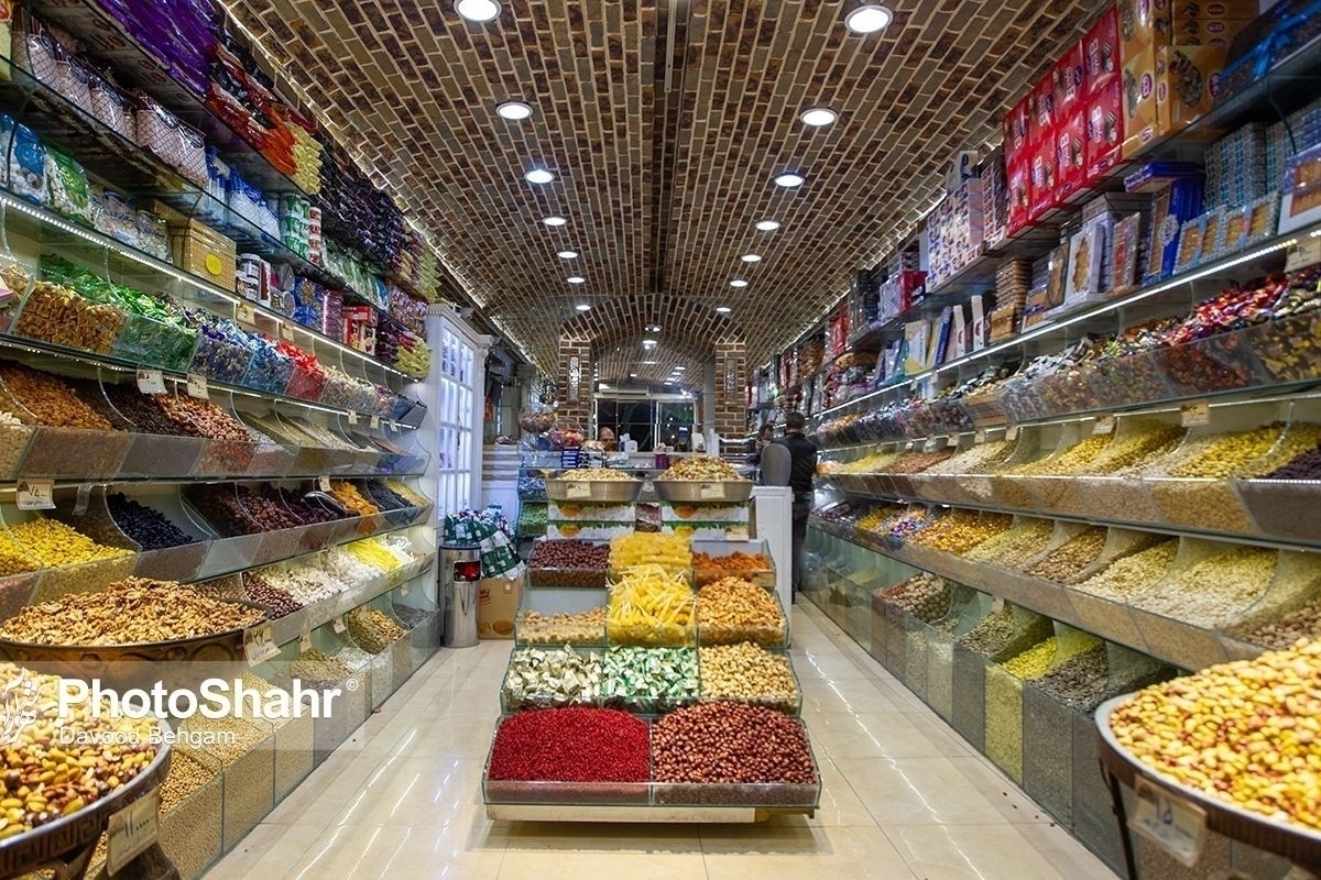 فراوان‌بودن آجیل در بازار شب یلدای ۱۴۰۳ مشهد | قیمت آجیل نسبت به سال گذشته تغییر چندانی نکرده است