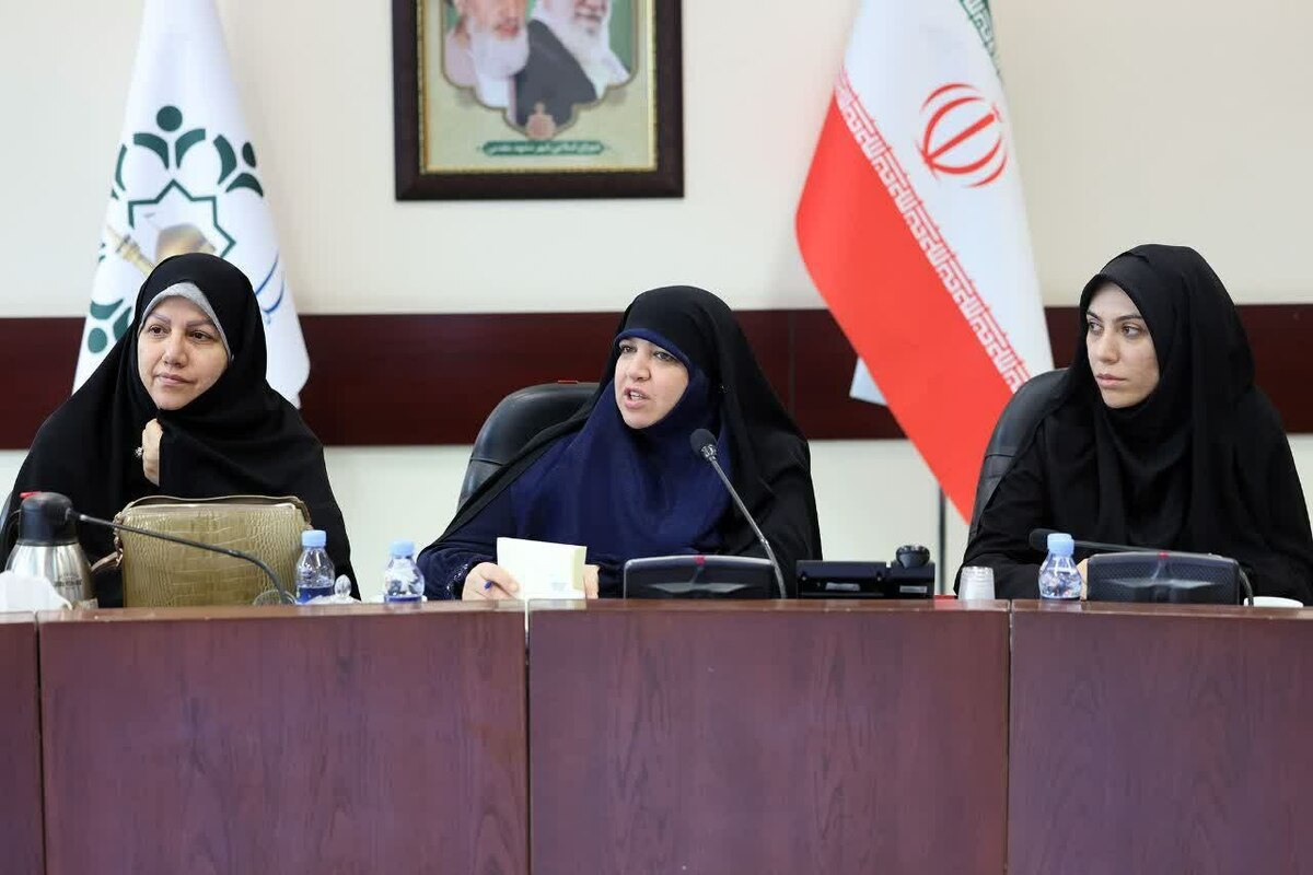 رئیس کمیسیون ویژه بانوان و خانواده شورای اسلامی شهر مشهد گفت: ازدواج و اشتغال معلولان و کمک به بازگشت زنان و دختران آسیب دیده اجتماعی به جامعه موضوع بسیار مهمی است که انتظار می‌رود بانوان فعال و دغدغه مند به آن ورود داشته باشند.