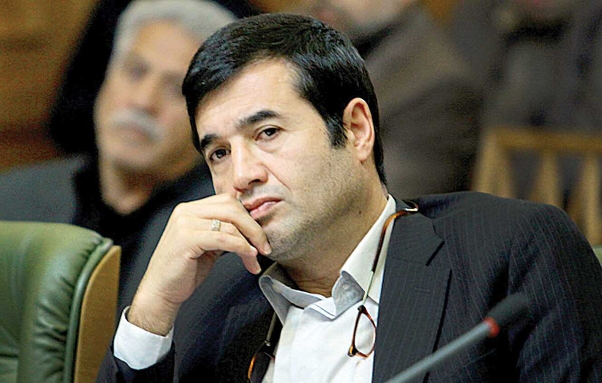 بعد از دستور وزیر ورزش و جوانان مبنی بر لغو بازی استقلال و مس کرمان، سازمان لیگ اعلام کرد که این بازی با یک روز تأخیر برگزار خواهد شد!