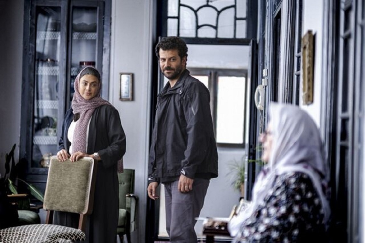 فیلم سینمایی «عزیز» با بازی آزاده صمدی و روزبه حصاری به زودی اکران خواهد شد.