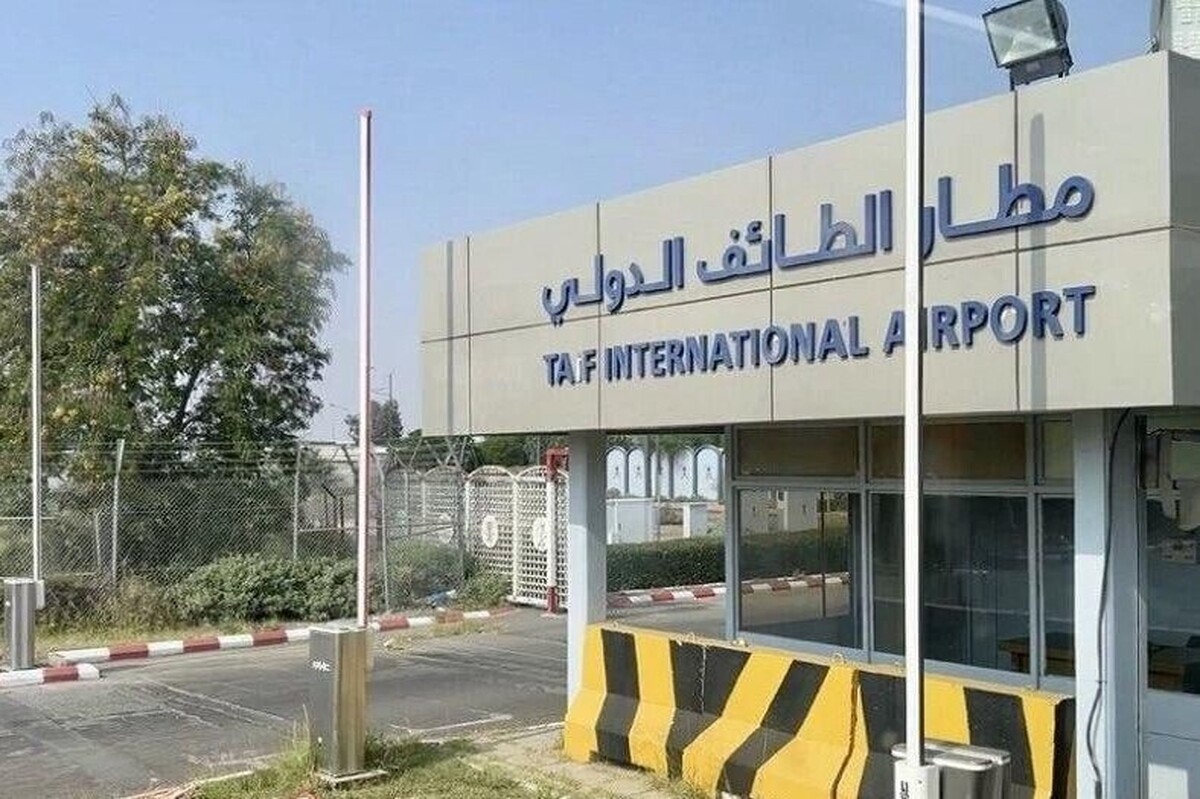 نخستین گروه از زائران ایرانی ظهر پنجشنبه ۲۹ آذر ۱۴۰۳ وارد فرودگاه طائف شدند و مورد استقبال اعضای سرکنسولگری ایران در جده قرار گرفتند.