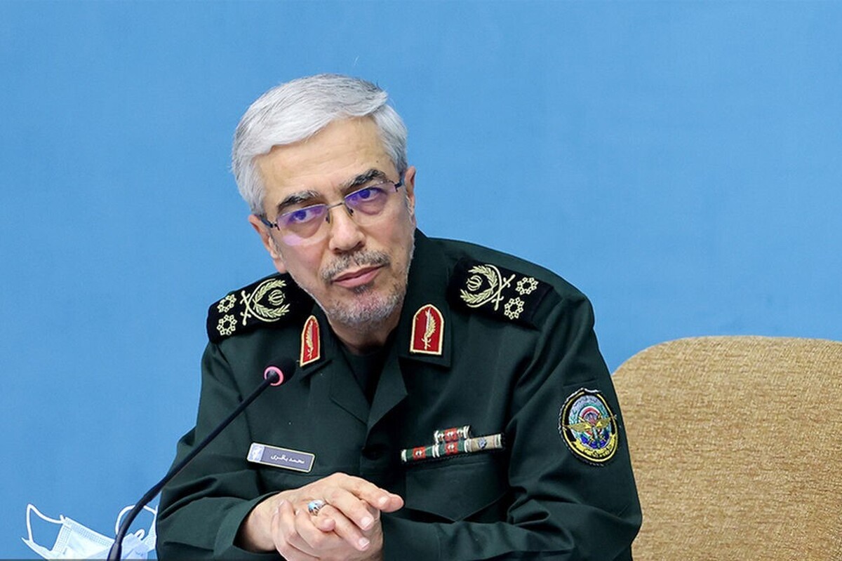 رئیس ستاد کل نیرو‌های مسلح گفت: جمهوری اسلامی ایران هیچگاه تعرض به خاک خود را بر نمی‌تابد و بی پاسخ نمی‌گذارد و حتماً واکنش مناسبی خواهد داشت.