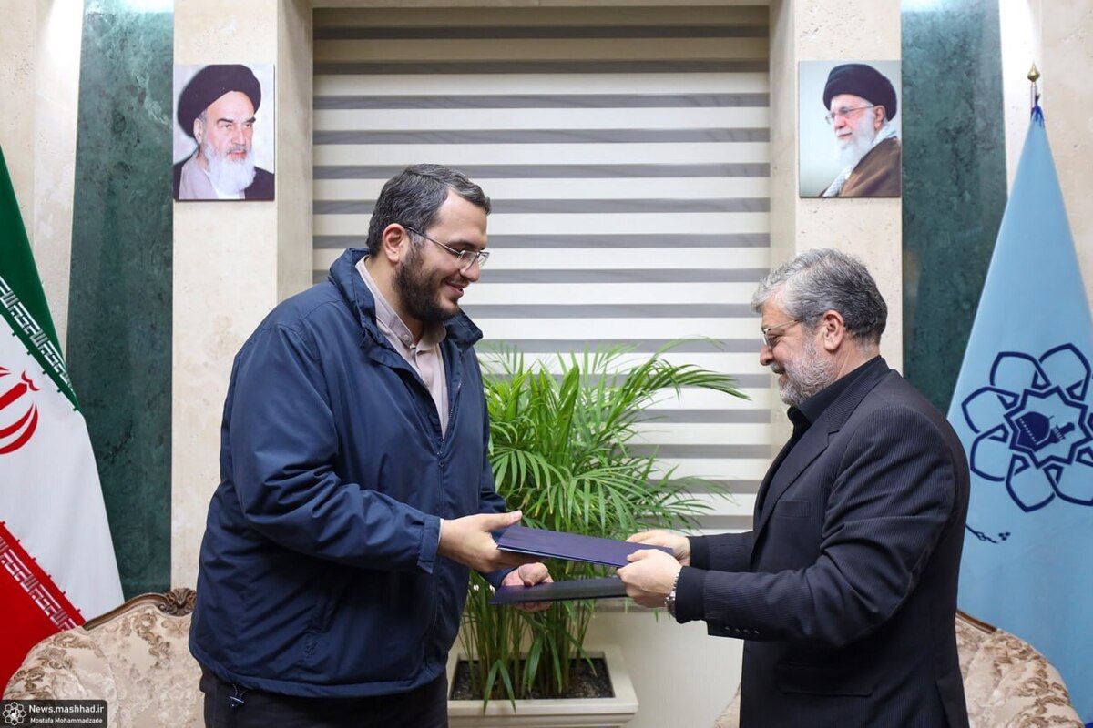 شهرداری مشهد با حوزه هنری انقلاب اسلامی تفاهم‌نامه‌ای در حوزه فرهنگی امضا کرد.