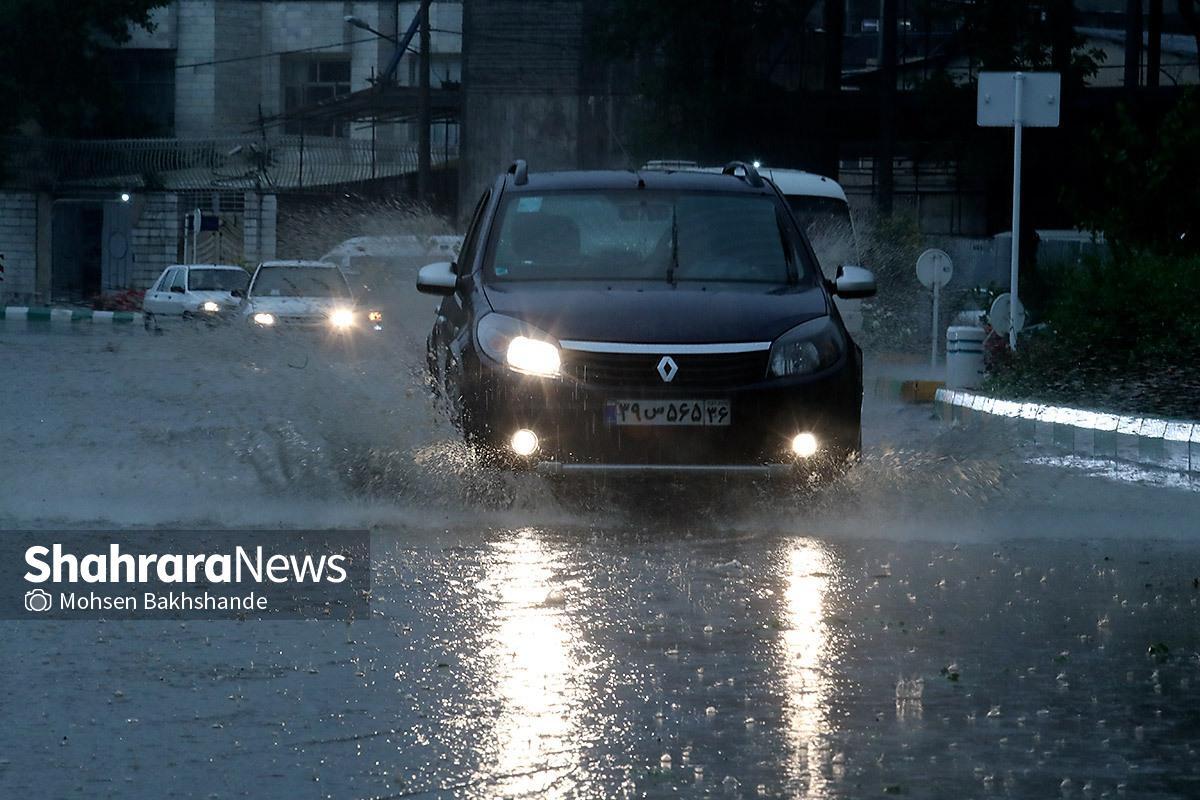 کارشناس سازمان هواشناسی ضمن اعلام آغاز بارش‌ها در برخی استان‌ها، نسبت به وقوع سیلاب در ۶ استان کرمانشاه، کردستان، ایلام، آذربایجان غربی، آذربایجان شرقی و لرستان هشدار داد.