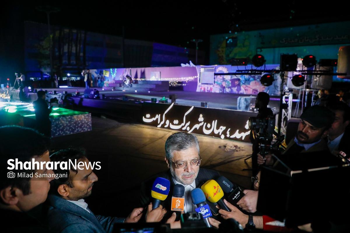 شهردار مشهد گفت: هم در جشنواره نورنما و هم در کل پروژه بزرگ استقبال از بهار، هدف اصلی ما ایجاد حال خوب و شور و نشاط در دل زائران و مجاوران امام رضا(ع) است و از همه زائران و مجاوران گرامی دعوت می‌کنیم تا با تماشای این نمایش‌ها، اقامتشان در مشهد با تجربه‌ای متفاوت و پرشور همراه باشد.