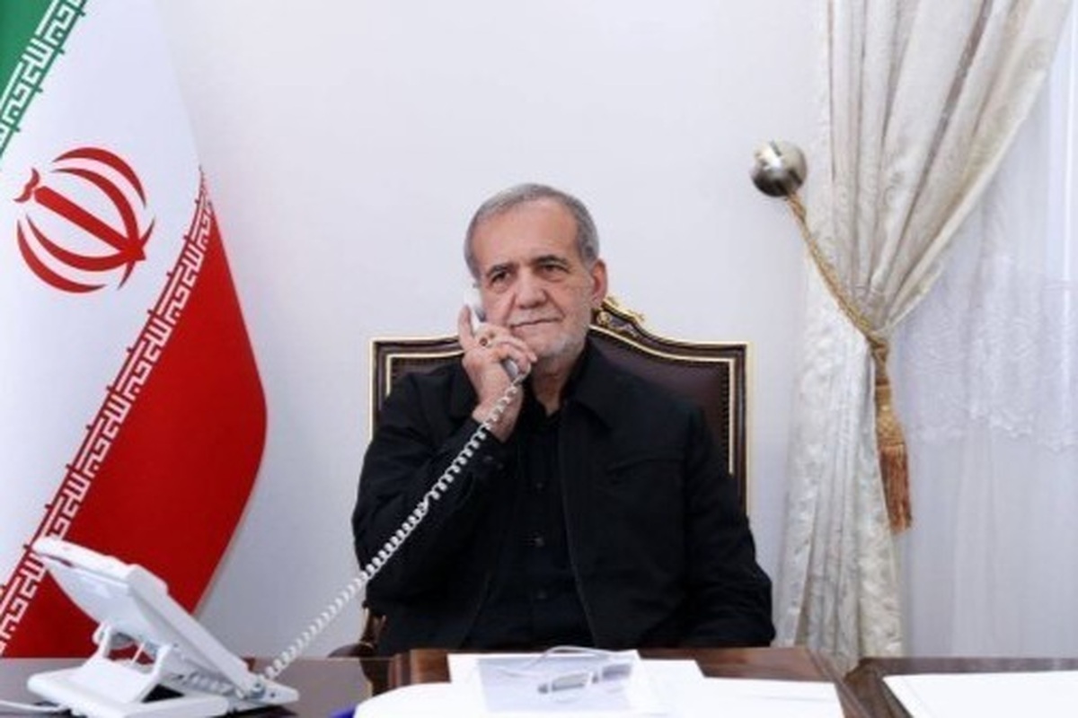 رییس‌جمهور صبح امروز در تماس تلفنی با رییس سازمان برنامه و بودجه و رییس کل بانک مرکزی، خواستار تدوین و ارائه برنامه‌ای منسجم و عملیاتی برای تحقق شعار سال شد.