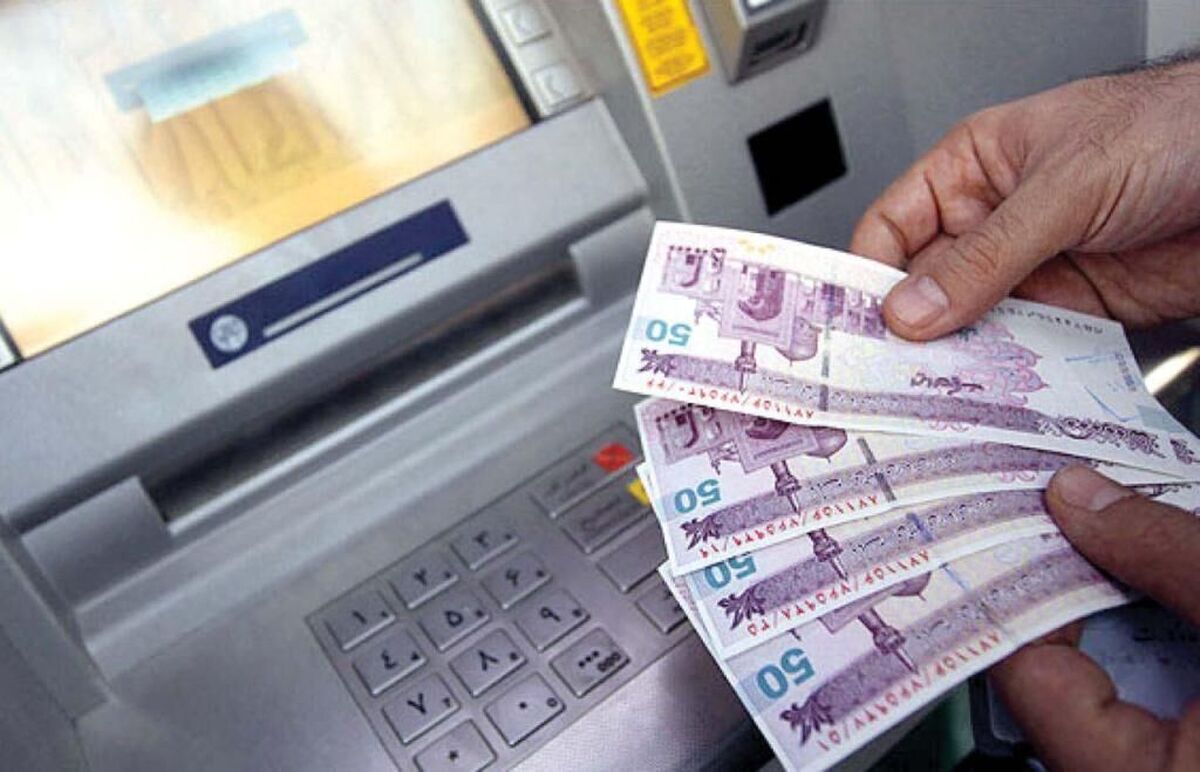 مدیرعامل صندوق بازنشستگان کشور گفت: ثبت‌نام اینترنتی وام ضروری بازنشستگان و وظیفه‌بگیران کشوری با همکاری بانک صادرات ایران از ۱۷ فروردین ماه ۱۴۰۴ به مدت یک ماه ادامه خواهد شد.
