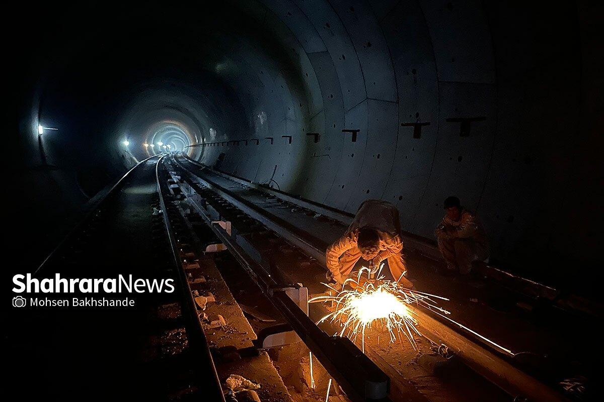 عضو شورای اسلامی شهر مشهد مقدس گفت: در ۳ سال اخیر اقدامات بزرگی، چون نوسازی ناوگان و پیگیری خرید ۶۰ دستگاه واگن برای خط یک قطارشهری صورت گرفته که در سال نو هم باید این رویه و نگاه ادامه یابد؛ ضمن اینکه یکی از تاکیدات جدی شورای شهر، اتمام عملیات حفاری خطوط مترو در سال جاری است.