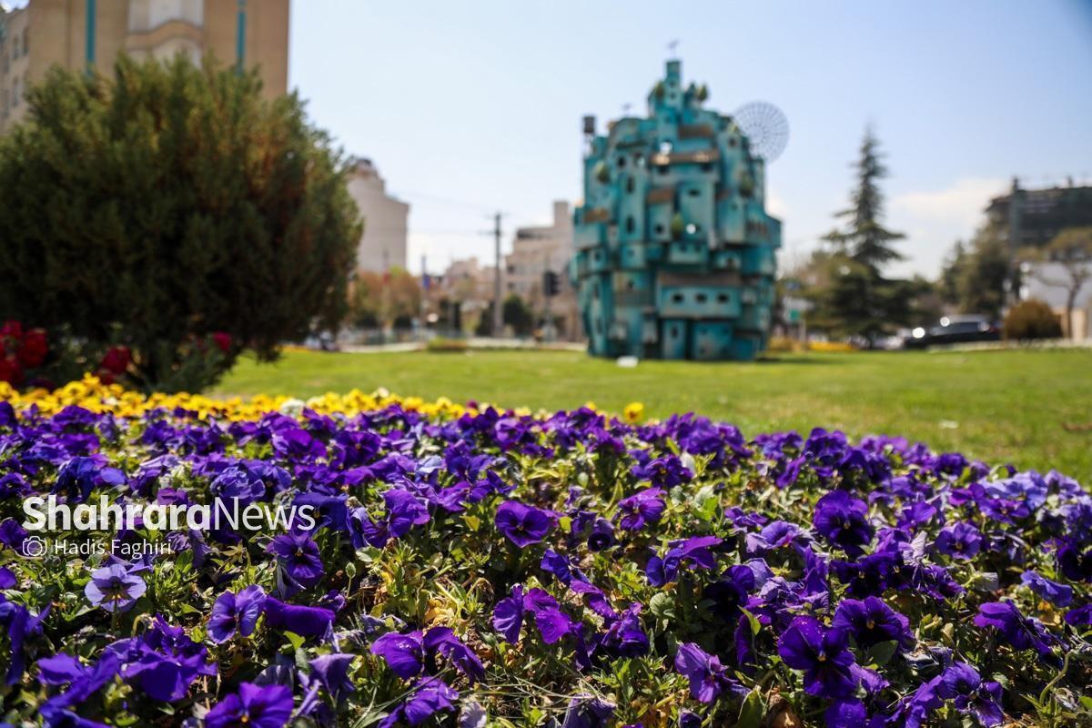 کارشناس اداره هواشناسی خراسان رضوی گفت: برای روز‌های دوشنبه و سه‌شنبه ضمن افزایش ابر و افزایش سرعت وزش باد، وقوع رگبار باران توام با رعدوبرق و در نواحی مستعد با احتمال بارش تگرگ، آبگرفتگی و ایجاد رواناب پیش‌بینی می‌شود.
