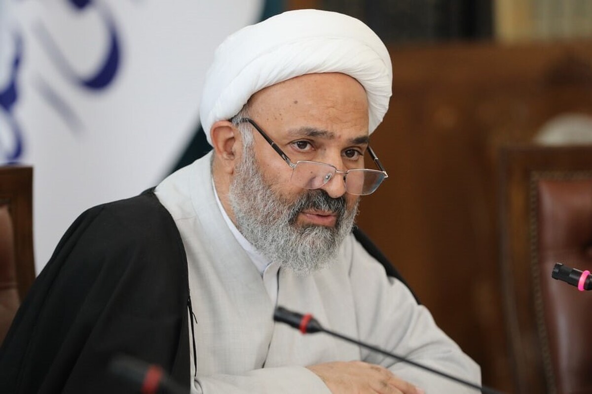 رئیس کمیسیون اصل نود مجلس از اعمال محدودیت در تعداد برگه چک و سقف مبلغ صدور چک برای چک اولی ها، مشوق برای افراد حقیقی و حقوقی برای بکارگیری از چک الکترونیک به جای کاغذی، صدور پیامک استعلام سوابق چک برگشتی برای دریافت کننده چک، مجرمانه بودن تأمین مبلغ بیش از کسری موجودی برای رفع مسدودی حساب تا ارائه خدمات بانکی منوط به تأیید اطلاعات سکونتگاهی در سامانه املاک و اسکان در جلسه کمیسیون اصل نود خبر داد.
