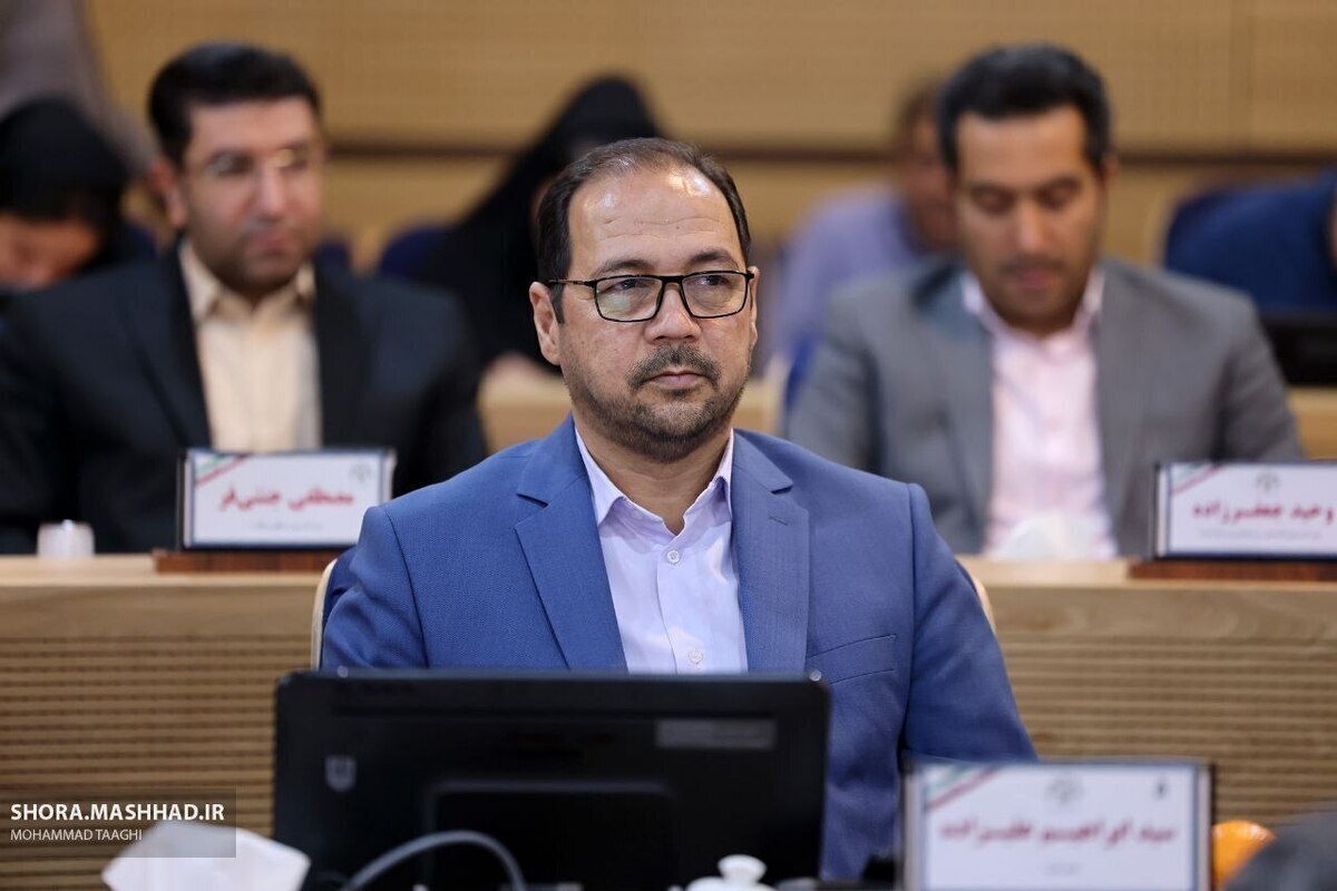 رئیس کمیسیون خدمات شهری شورای اسلامی شهر مشهد گفت: ما امسال بودجه حوزه معاونت خدمات شهری را حدودا ۲۰۰۰ میلیارد تومان افزایش دادیم تا بتوانیم پروژه‌های زیربنایی و روبنایی را با قوت و قدرت ادامه دهیم و به خروجی مناسبی برسانیم.