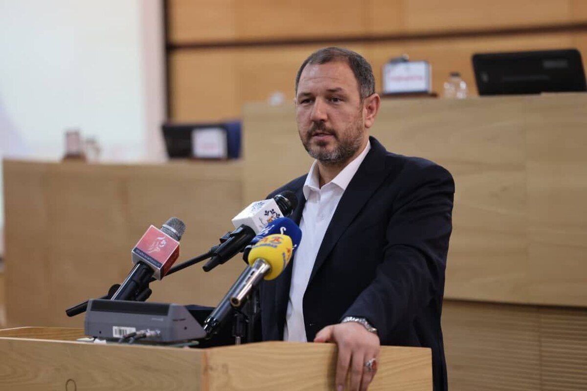 سخنگوی شورای اسلامی شهر مشهد گفت: قسم یاد می‌کنم که نظراتم در خصوص شهردار، مطلقاً جنبه شخصی ندارد و تنها از بُعد عملکردی انتقادهایی را مطرح می‌کنم.
