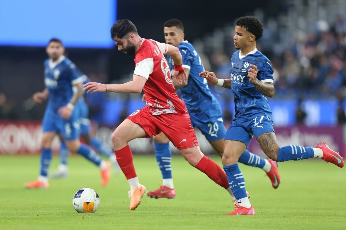 بازیکنان جوان پرسپولیس از شرایط خود راضی نیستند.