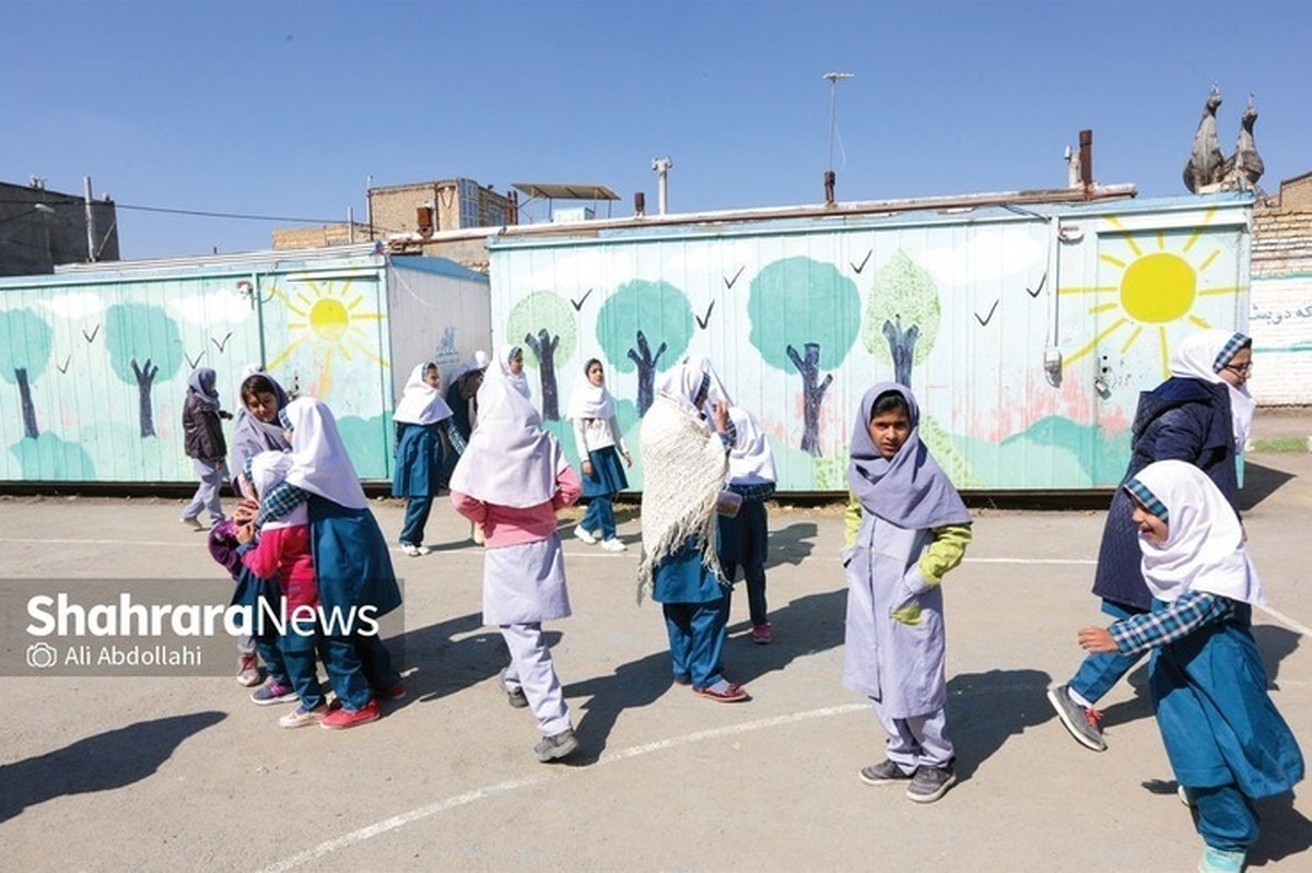 رئیس مجمع نمایندگان استان همدان گفت: برای مناسب‌سازی مدارس کشور ۸۰۰ هزار میلیارد تومان اعتبار نیاز داریم که این عدد از بودجه عمومی کشور قابل تأمین نیست.
