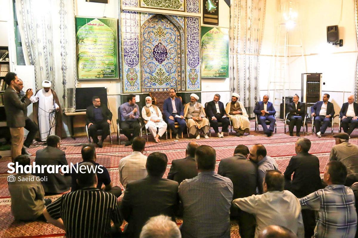نخستین جلسه میز خدمت در سال  ۱۴۰۴ در محله اسماعیل آباد مشهد با هدف رسیدگی به مشکلات انباشته شده محله و پیگیری مصوبات قبلی تشکیل شد.