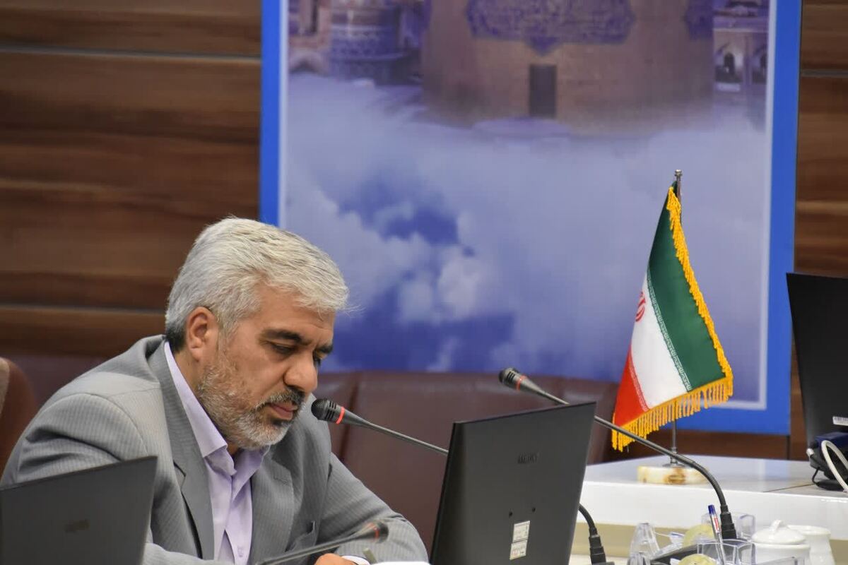 دادستان عمومی و انقلاب مرکز استان خراسان رضوی ضمن تشریح برخی از اقدامات شبانه روزی دادسرا‌های عمومی و انقلاب، بر استمرار فعالیت‌های اثر بخش این مجموعه در راستای دفاع از حقوق عامه و پیشگیری از وقوع جرائم در سال جاری تأکید کرد.