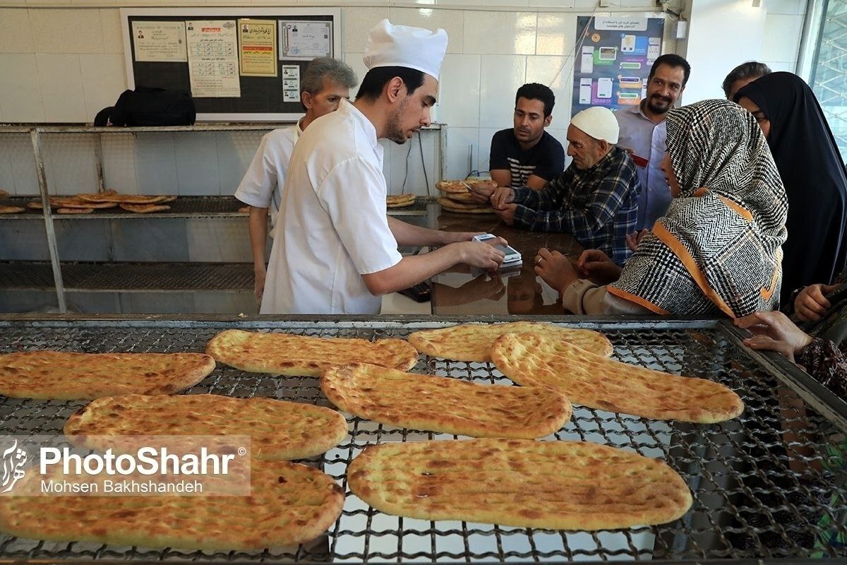 مدیر بازرسی و نظارت بر اصناف خراسان رضوی گفت: یک نانوایی که در تولید نان با آرد کامل تقلب کرده و از پودر قهوه برای تیره کردن آن بهره گرفته بود تا مشتریان خود را فریب دهد، در مشهد شناسایی و به تعزیرات حکومتی معرفی شد.