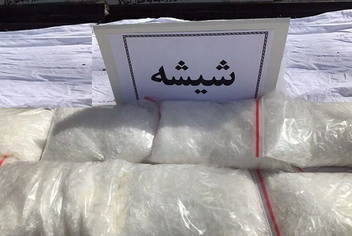 رئیس پلیس مبارزه با مواد مخدر فراجا از انهدام باند بزرگ قاچاق مواد مخدر صنعتی و کشف بیش از ۵۲۰ کیلوگرم شیشه، خبر داد.