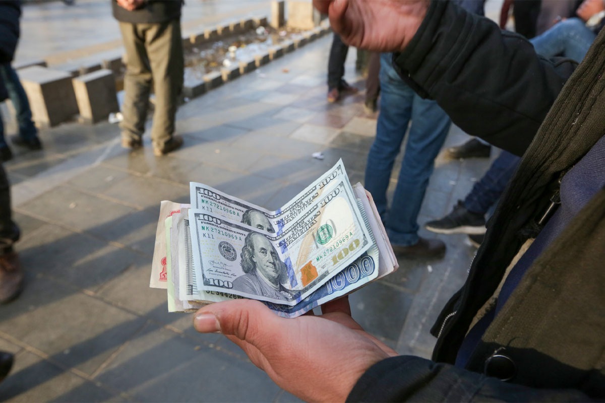 «انجماد» شاید بهترین توصیفی باشد که بتوان از وضعیت بازار‌ها چند ساعت قبل از آغاز مذاکره داشت.