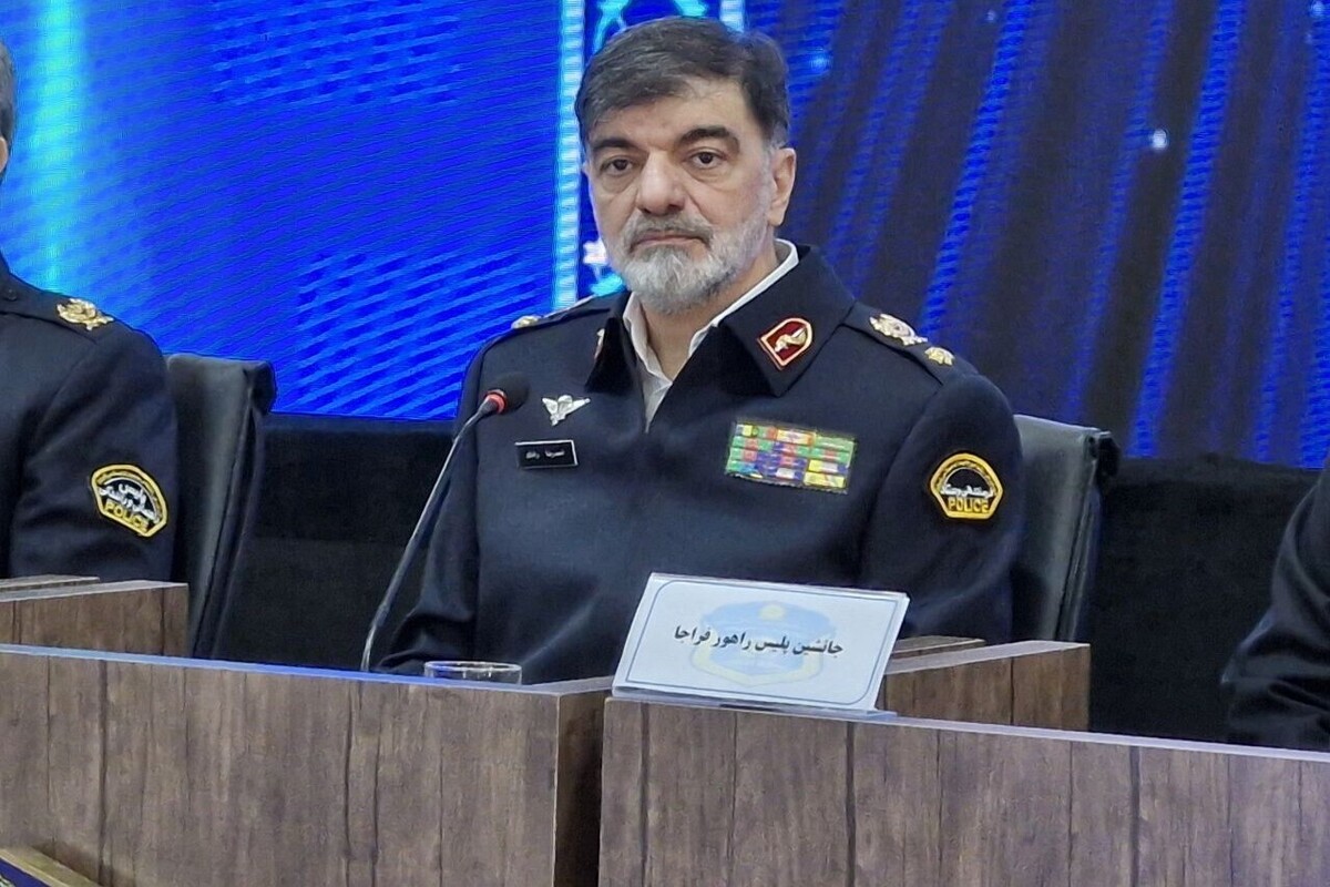 فرمانده کل انتظامی کشور با نگاهی به وضعیت تلفات جاده‌ای در نوروز ۱۴۰۴، خواستار جراحی و تحلیل جدی در شیوه مواجهه با تصادفات و تخلفات رانندگی شد و گفت: ۱۰ درصد از رانندگان حادثه ساز جان ۹۰ درصد دیگر را به خطر می‌اندازند.