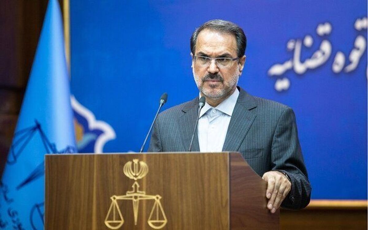 رئیس سازمان بازرسی کل کشور از برنامه جدید این سازمان برای برخورد با ابربدهکاران خبر داد و گفت: فهرست ابربدهکاران بانکی به دستگاه قضایی اعلام می‌شود تا بتوانیم نسبت به وصول این مبالغ اقدام و تسهیلات در مسیر تولید قرار گیرد.