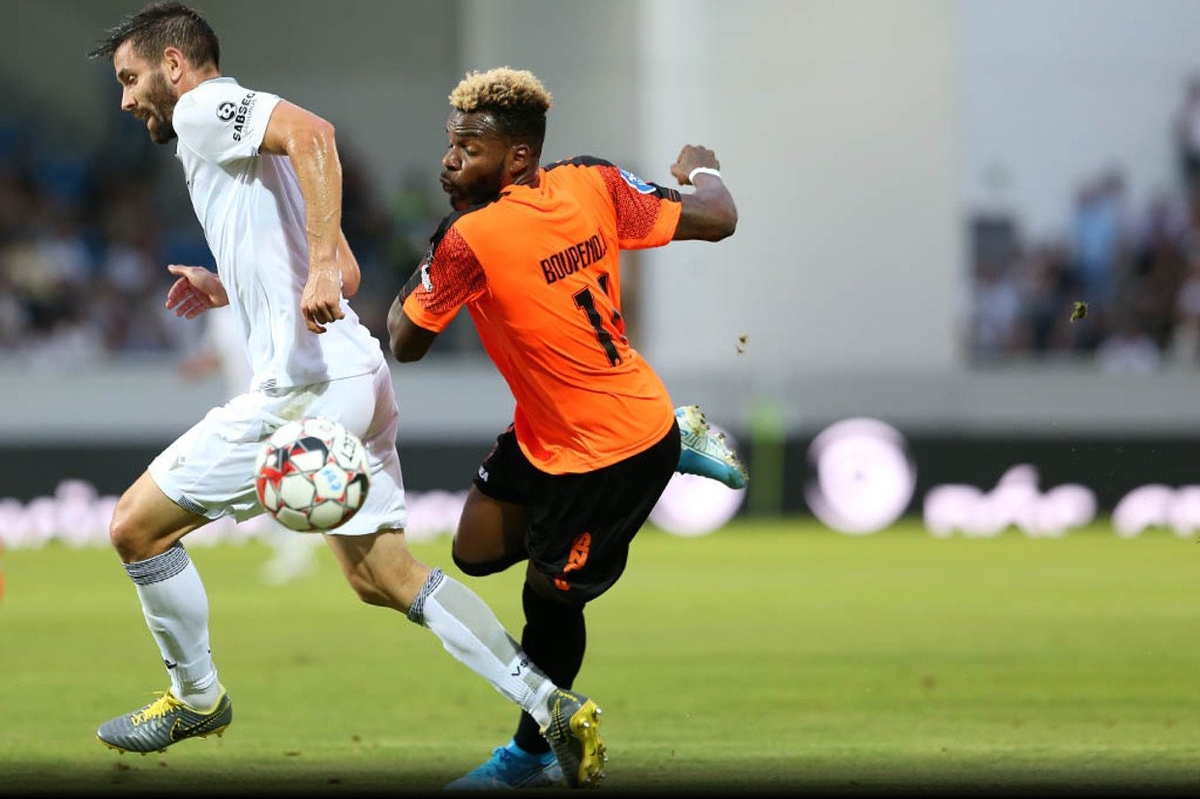 مرگ آرون بوپندزا مهاجم مدنظر پرسپولیس!