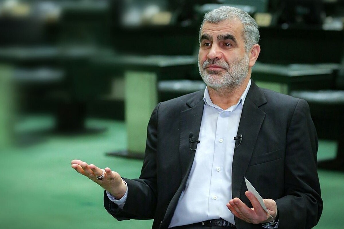 نایب‌رئیس مجلس شورای اسلامی گفت: هم‌زمان با تمدید یک‌ساله دوره ششم شورا‌های اسلامی شهر در سراسر کشور، احکام شهرداران و مسئولیت آنان نیز که توسط اعضای این دوره شورا تنفیذ شده، تمدید شده است.