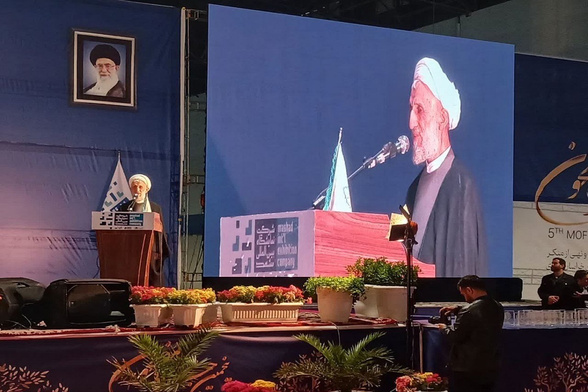 انتقاد آیت‌الله صدیقی از بزرگ‌نمایی گناهان در جامعه