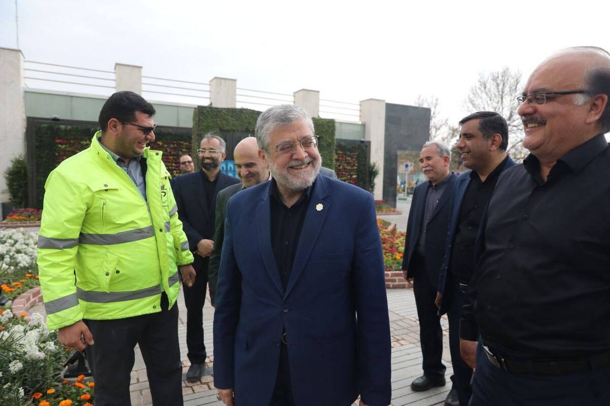 شهردار مشهد مقدس از برنامه‌های ویژه شهرداری برای استقبال از زائران در پایانه‌های مسافربری ازجمله راه‌آهن و ارائه خدمات گسترده در ایام نوروز خبر داد.