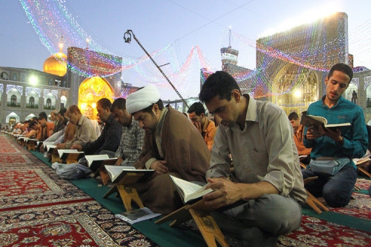 استاد و داور بین‌المللی قرآن کریم در خصوص اهمیت ختم و تلاوت قرآن کریم به تشرح شیوه‌های ختم از نگاه اهل‌بیت(ع) پرداخت.