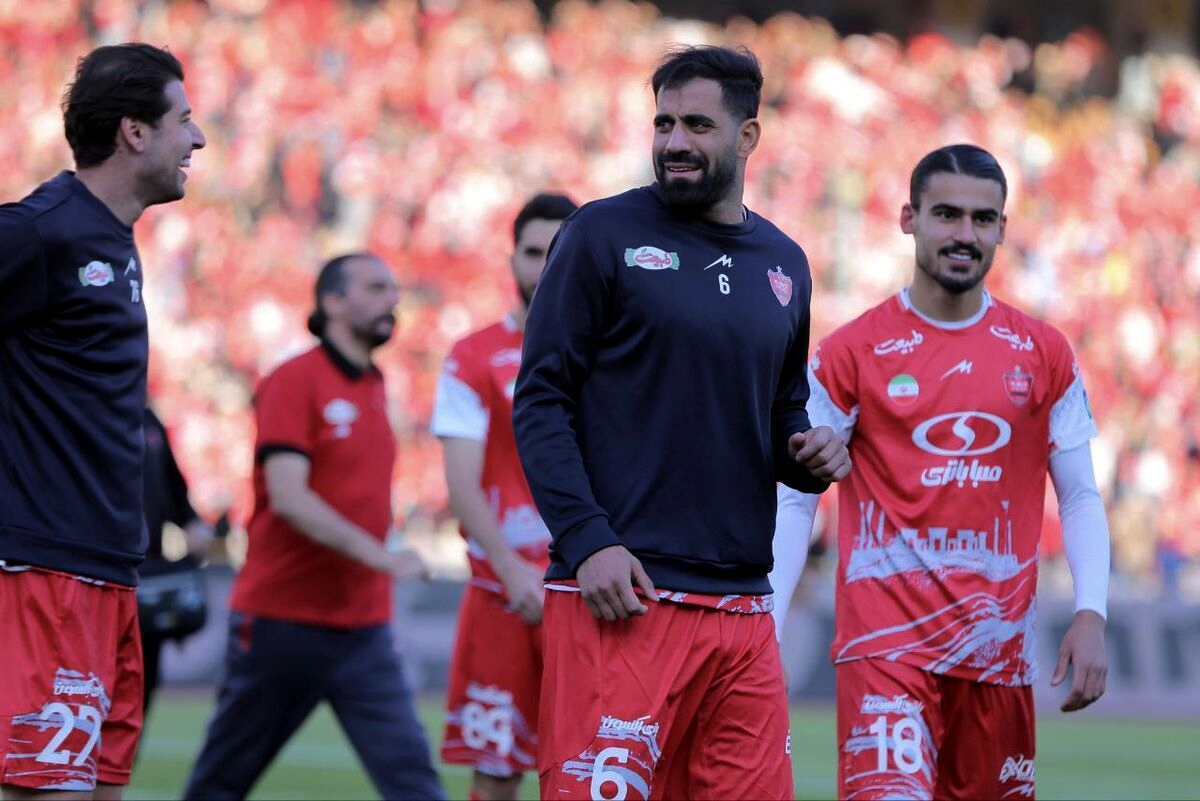 مدافع ملی‌پوش پرسپولیس در لحظات حساس بازی با سپاهان، ادعای جالبی را مطرح کرد.