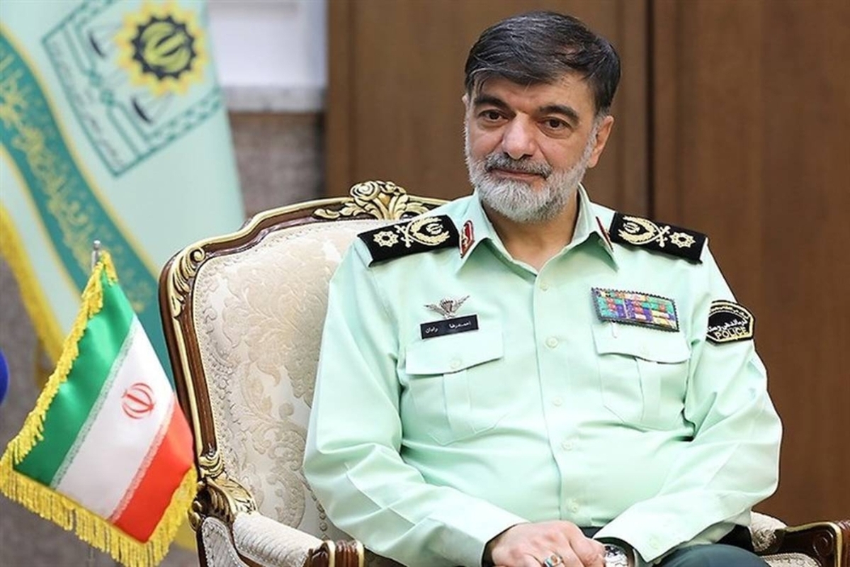 فرمانده کل انتظامی کشور از لزوم تعریف طرحی نو برای همکاری پلیس و آموزش و پرورش سخن گفت.