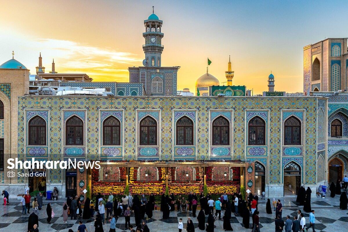 رئیس سازمان فرهنگی و اجتماعی شهرداری مشهد اعلام کرد: با آغاز دهه کرامت، شهر مشهد میزبان ۱۴ عنوان برنامه‌ متنوع فرهنگی، اجتماعی، ورزشی و زیارتی خواهد بود که از شب میلاد حضرت معصومه(س)، هشتم اردیبهشت ماه آغاز می‌شود و تا نوزدهم، همزمان با میلاد امام‌رضا(ع) ادامه دارد.